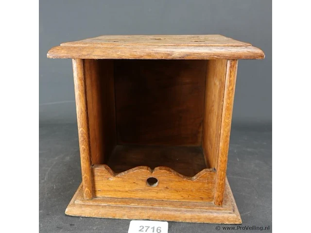 Houten stoof - afbeelding 2 van  5