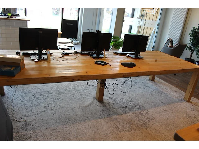 Houten tafel. afmeting 350 x 120 x 76 cm. - afbeelding 3 van  8