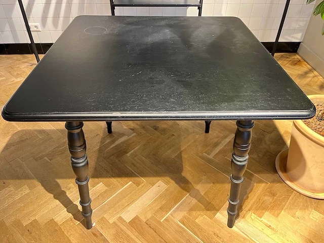 Houten tafel - afbeelding 1 van  5