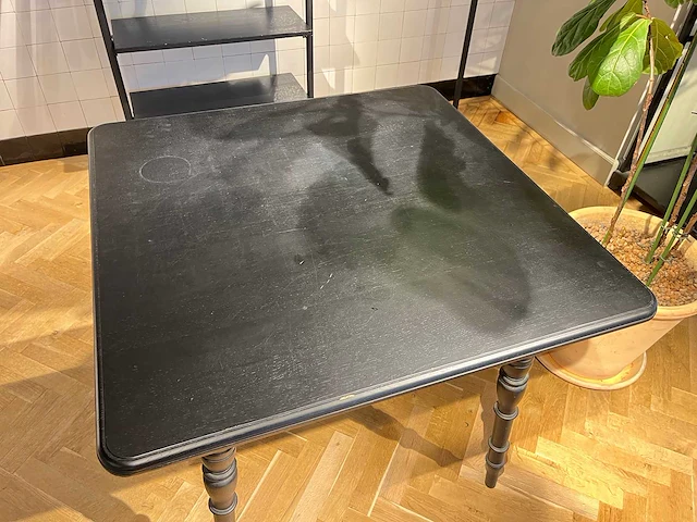 Houten tafel - afbeelding 3 van  5