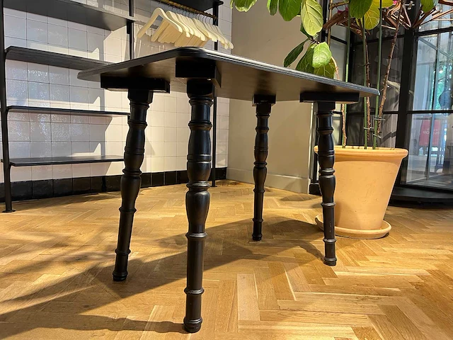 Houten tafel - afbeelding 1 van  5