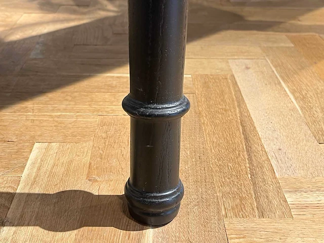 Houten tafel - afbeelding 5 van  5