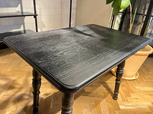 Houten tafel - afbeelding 4 van  6