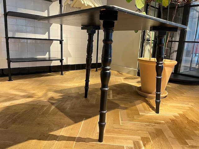 Houten tafel - afbeelding 2 van  6