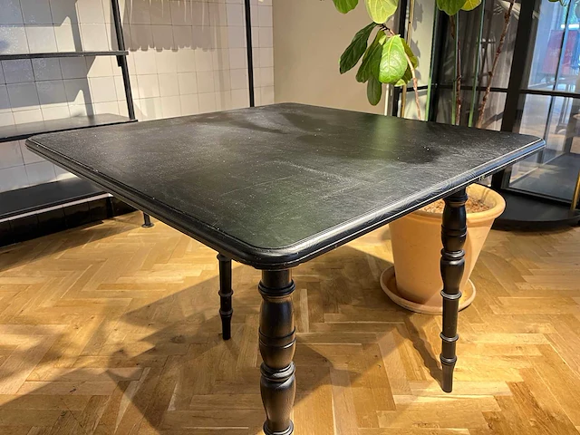 Houten tafel - afbeelding 3 van  6
