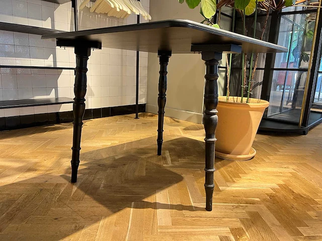 Houten tafel - afbeelding 5 van  6