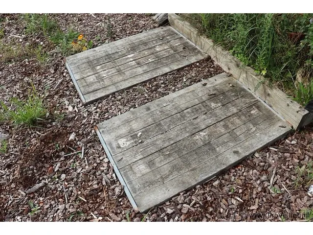 Houten tegels - 120x76x4cm - 10 stuks - afbeelding 1 van  6