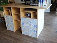 Houten toonbank. afmeting 200 x 100 x 112 cm. - afbeelding 2 van  2