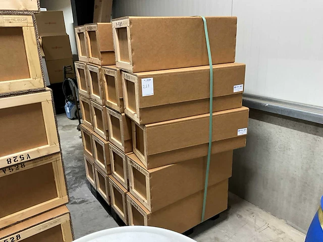 Houten transportkist (19x) - afbeelding 1 van  4