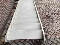 Houten trap - 3930 x 1010 mm - ladders and stairs - afbeelding 4 van  4