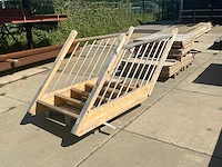 Houten trap - afbeelding 1 van  5