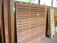Houten tuinscherm 180 x 180 cm. - afbeelding 1 van  2