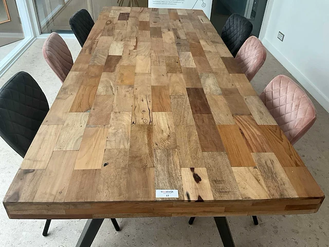 Houten vergadertafel met stoelen - afbeelding 3 van  8