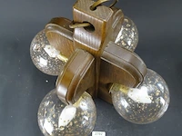 Houten vintage hanglamp met glazen bollen - afbeelding 5 van  5