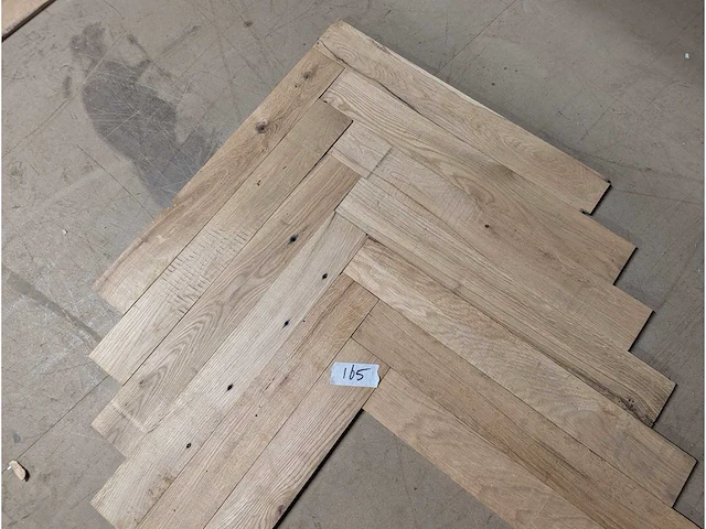Houten visgraatvloer - afbeelding 1 van  1