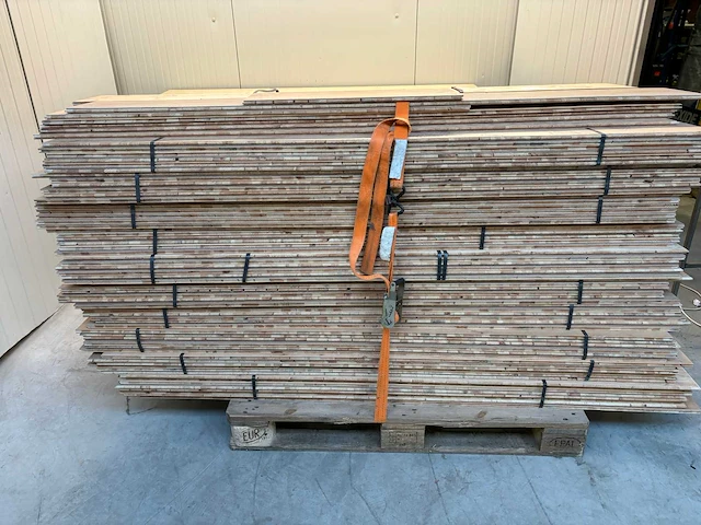 Houten vloer grenen 80m² - afbeelding 6 van  6
