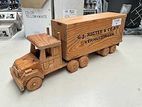 Houten vrachtwagen - afbeelding 1 van  5