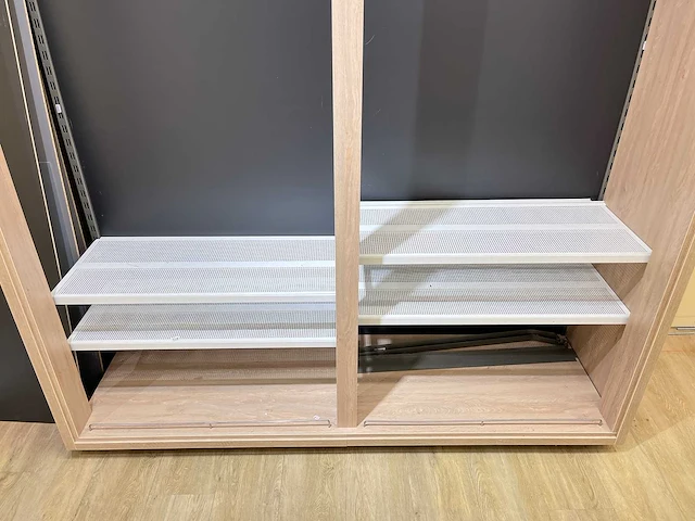 Houten wandkast met achterwand - afbeelding 3 van  8