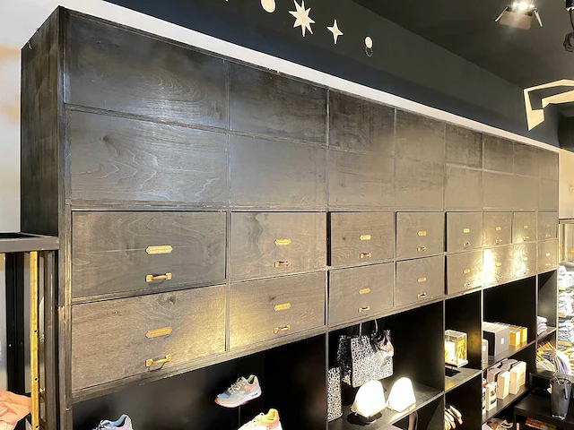 Houten wandkast met laden - afbeelding 4 van  10