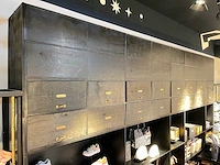 Houten wandkast met laden - afbeelding 4 van  10