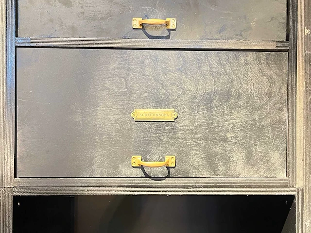 Houten wandkast met laden - afbeelding 10 van  10