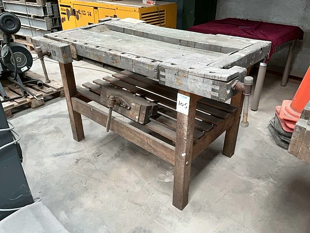 Houten werkbank (3x) - afbeelding 1 van  7