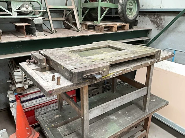 Houten werkbank (3x) - afbeelding 5 van  7