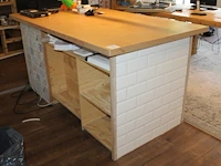 Houten werkmeubel. afmeting 202 x 105 x 96 cm. - afbeelding 2 van  2