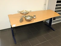 Houten werktafel in hoogte verstelbaar afm. 200 x 90 cm - afbeelding 2 van  2