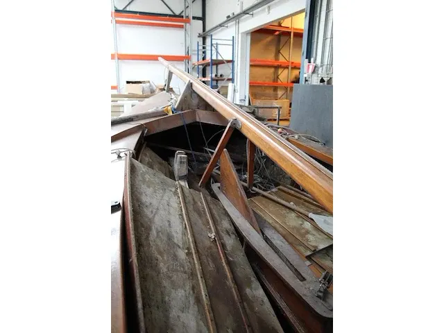 Houten zeilboot 't wieleke op trailer. zeilen aanwezig. lengte ca 475 cm. breedte 170 cm. lengte mast ca. 6... - afbeelding 2 van  15