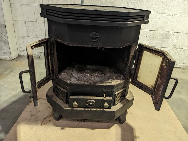 Houtkachel met aansluiting voor op de cv, barbas, hamar 85/ rosolo 9kw - afbeelding 5 van  10