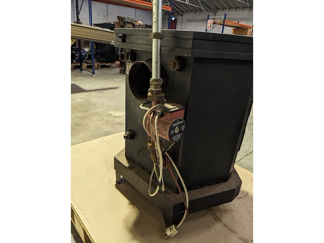 Houtkachel met aansluiting voor op de cv, barbas, hamar 85/ rosolo 9kw - afbeelding 8 van  10