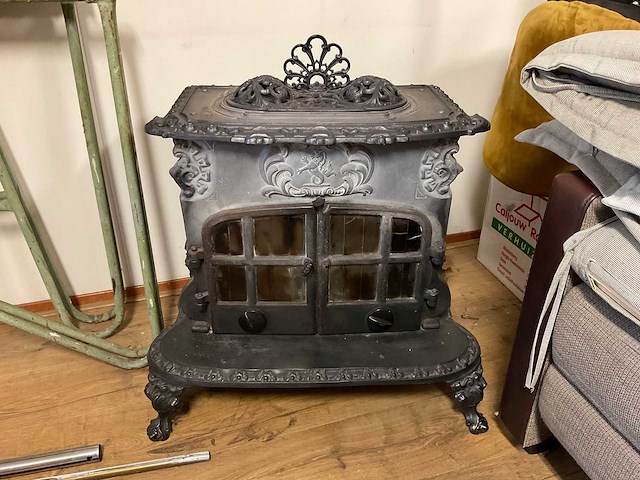 Houtkachel - afbeelding 1 van  5