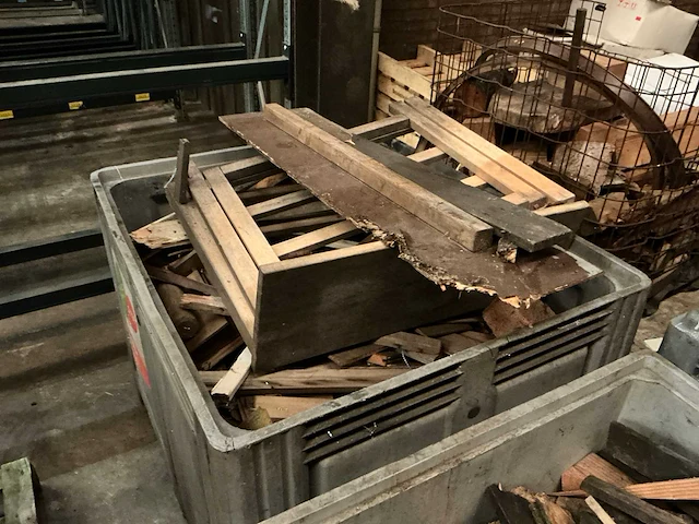 Hout/pallets/kratten - afbeelding 2 van  14