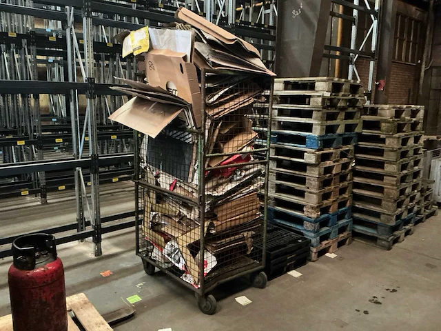Hout/pallets/kratten - afbeelding 7 van  14