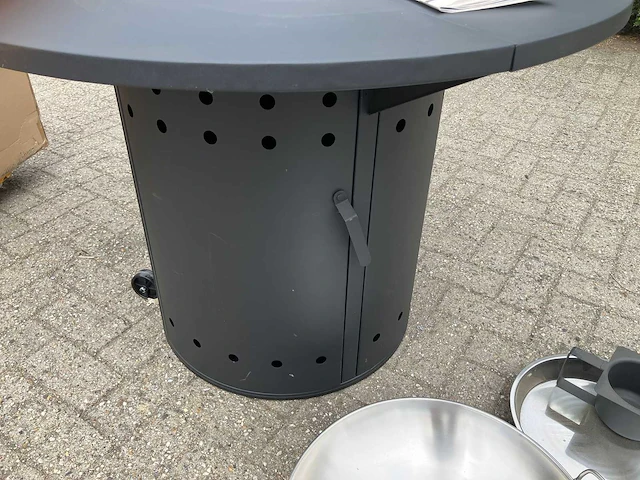 Houtskool ambience vuurtafel/bbq: direct- en indirect wokken, grillen en roosteren. nieuw in doos. - afbeelding 12 van  12