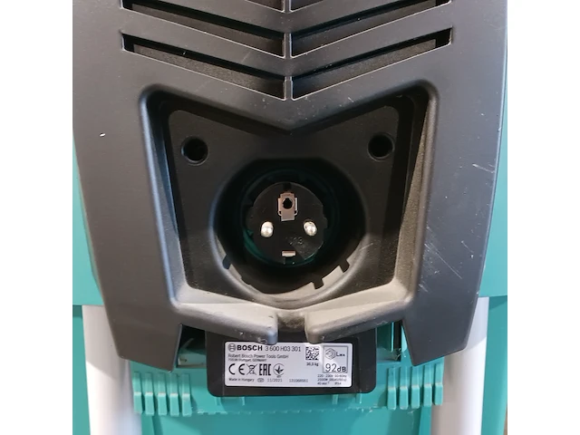 Houtversnipperaar - 45mm - 230v bosch, axt 25 tc, bouwjaar 2022 - afbeelding 11 van  11