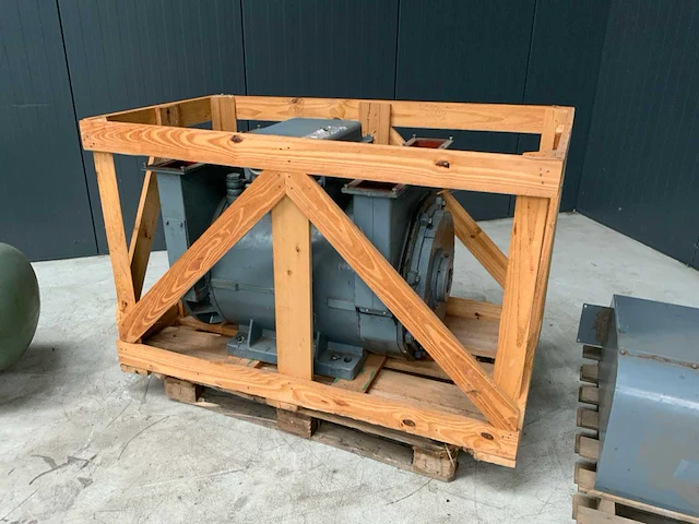 Howden compressor unit koelinstallatie chiller met elektromotor - afbeelding 2 van  14
