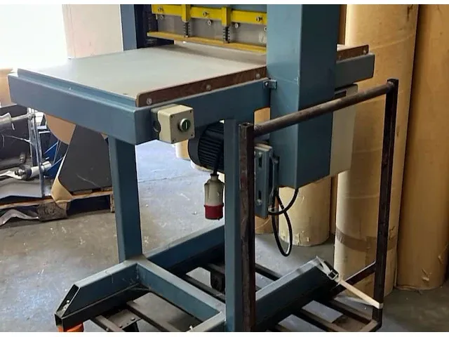 Hoza ezm 50 snijmachine - afbeelding 8 van  8
