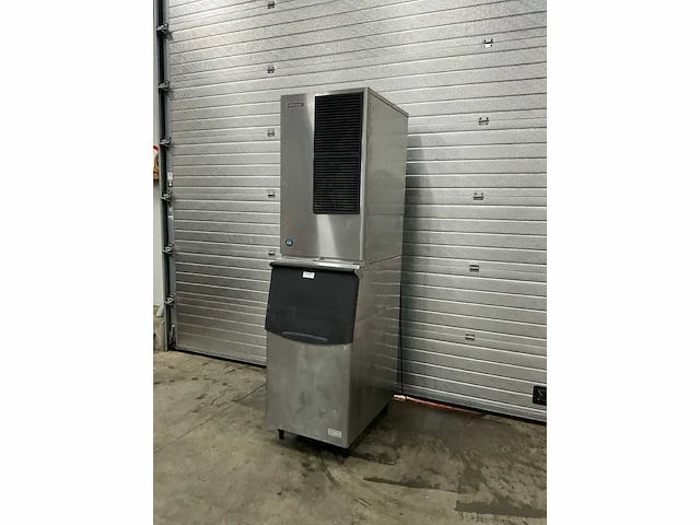 Hozhizaki km-650mah-e ijsblokjesmachine - afbeelding 2 van  7
