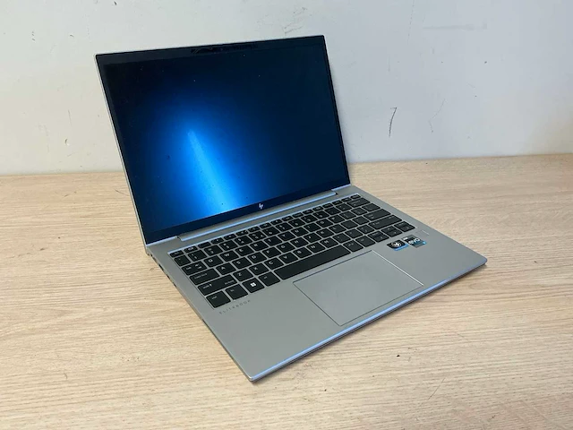 Hp - elitebook 830 13 inch g9 - laptop - afbeelding 1 van  8
