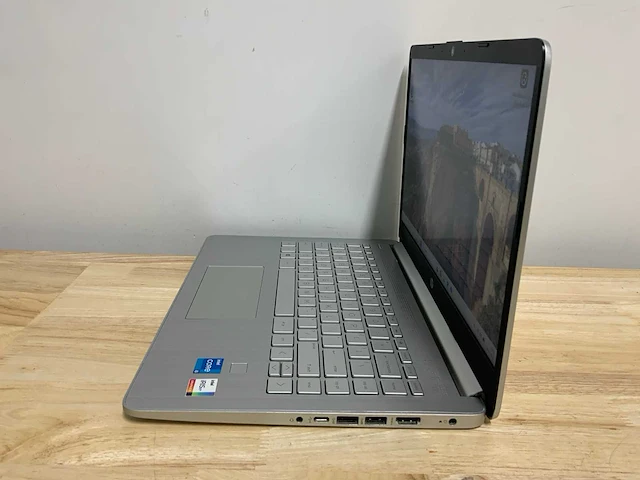 Hp 14s-dq2xxx laptop - afbeelding 5 van  8