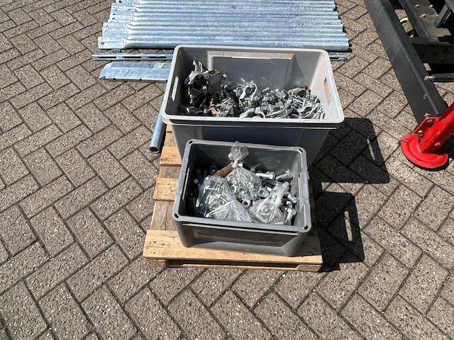 Hp 1500t goederen- en personenlift 30 meter - afbeelding 9 van  33