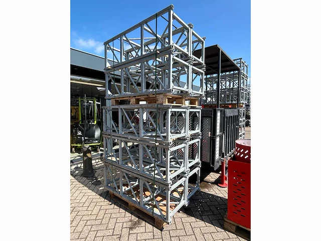 Hp 1500t goederen- en personenlift 30 meter - afbeelding 13 van  33