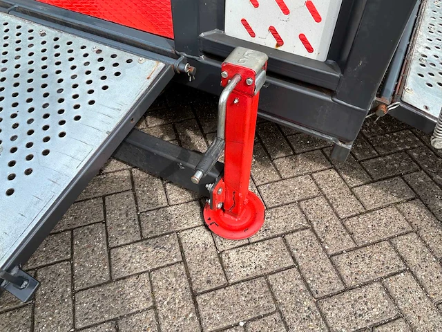 Hp 1500t goederen- en personenlift 30 meter - afbeelding 28 van  33