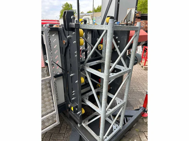 Hp 1500t goederen- en personenlift 30 meter - afbeelding 30 van  33