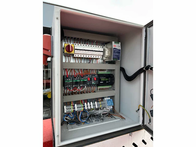 Hp 1500t goederen- en personenlift 30 meter - afbeelding 33 van  33