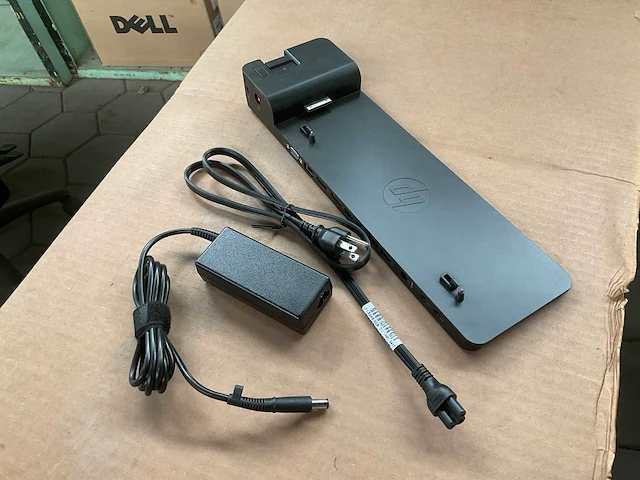 Hp 2013 ultraslim docking station (9x) - afbeelding 2 van  4