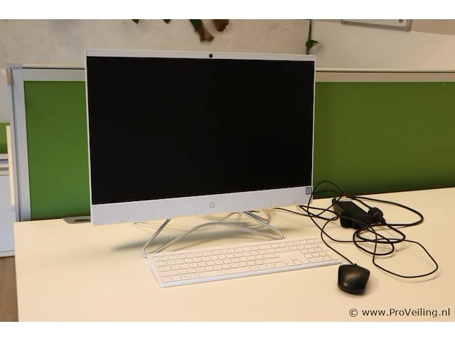 Hp 24-10310nd all-in one pc met toetsenbord en muis - afbeelding 1 van  4