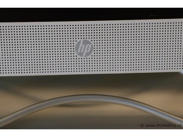 Hp 24-10310nd all-in one pc met toetsenbord en muis - afbeelding 2 van  4